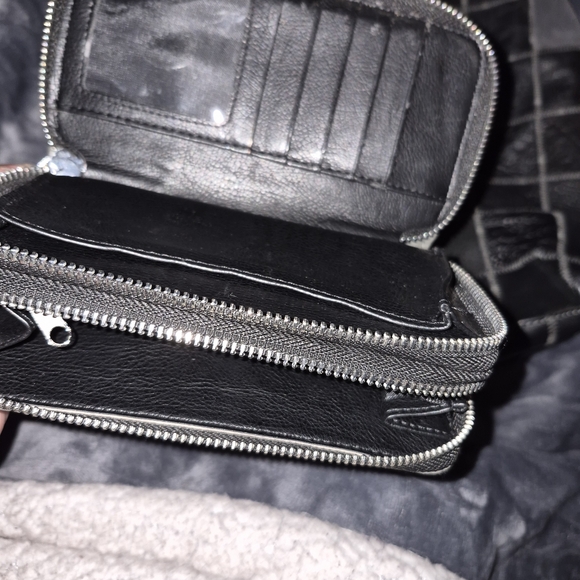 Lucky Brand Charcoal Patchwork Shoulder Bag And Wallet - Picture 4 of 6